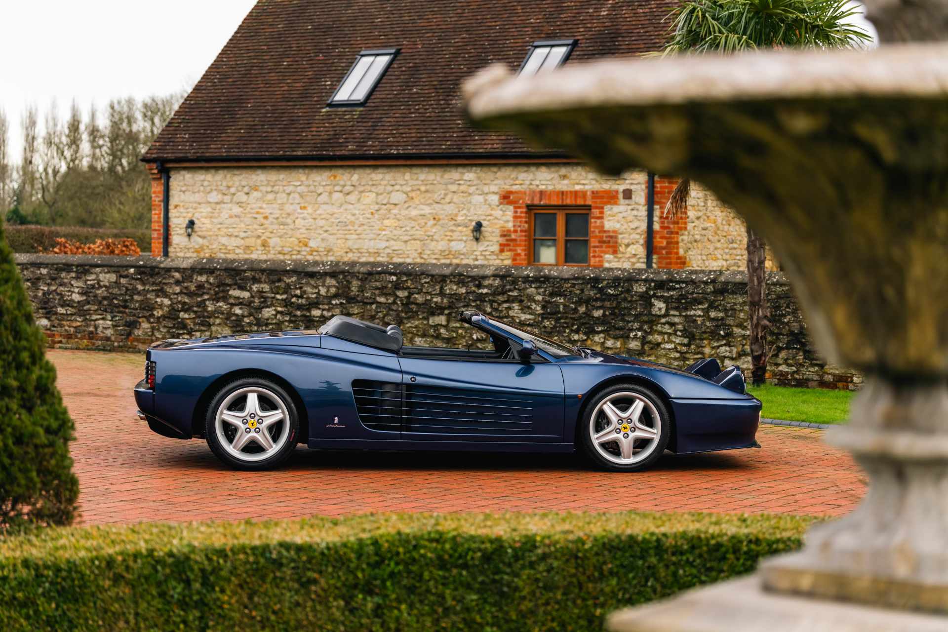 フロリアン APL SUPERFUTURE Ivory / Anthracite | APL Shoes